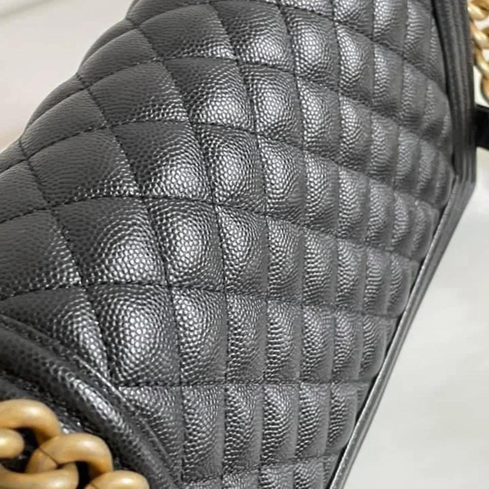 $6500 Chanel Boy Old Medium - Picture 14 of 16